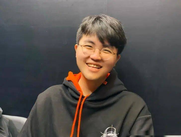 b无缘老头杯；春季最受欢迎LOL联赛：LCK、LEC前二LPL第五！ag旗舰厅TheShy夏季赛继续休息；Uzi锐评全局BP；Doin(图6)